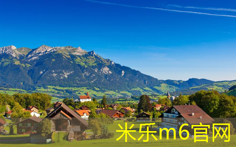 mile米乐m6官网：网球拍面是直的还是斜